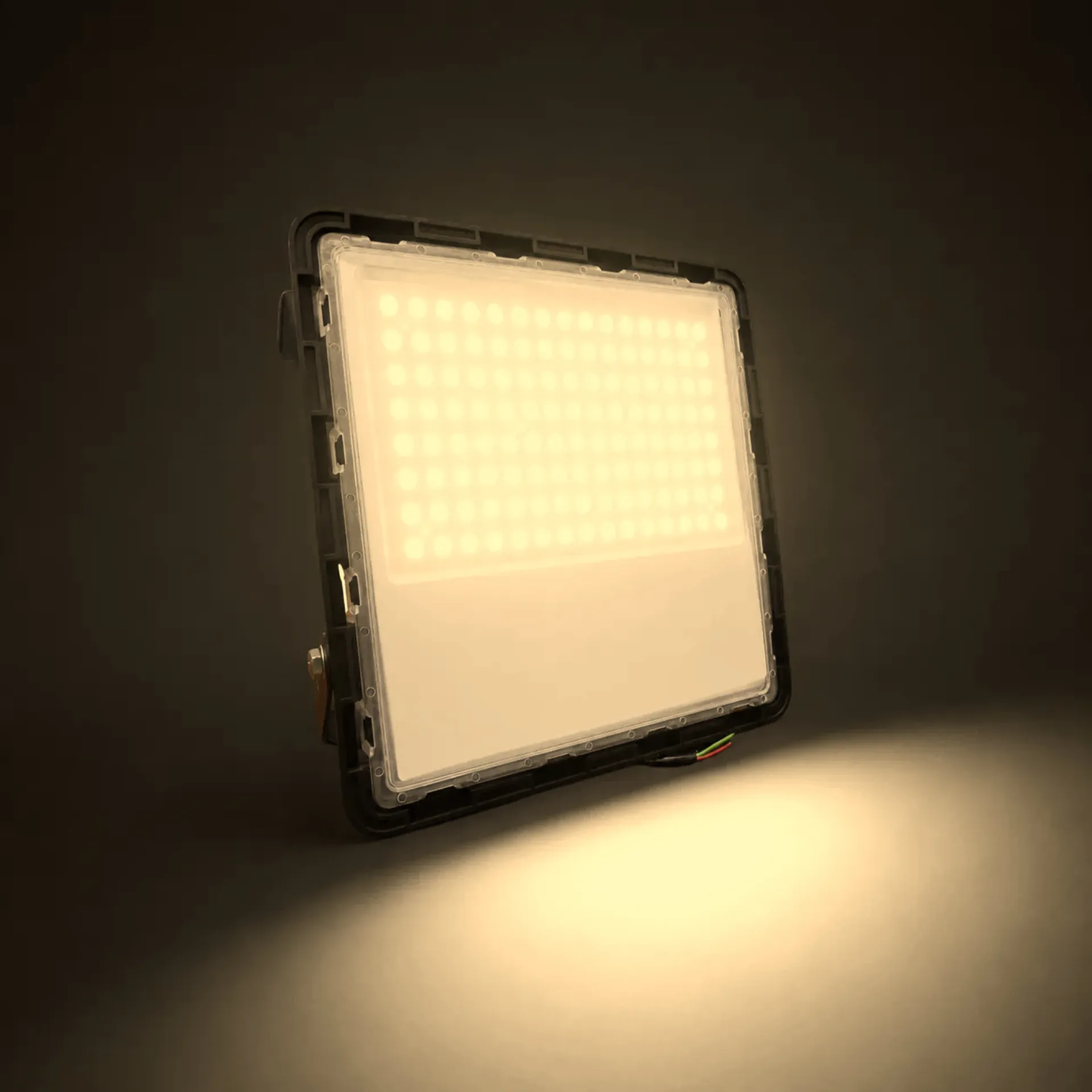 GRAPHENE LENS LOCK